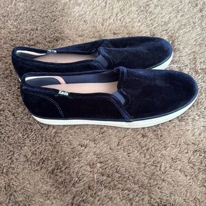 Women’s Keds Triple Decker Velvet Slip-On Sneaker in Navy, US 10